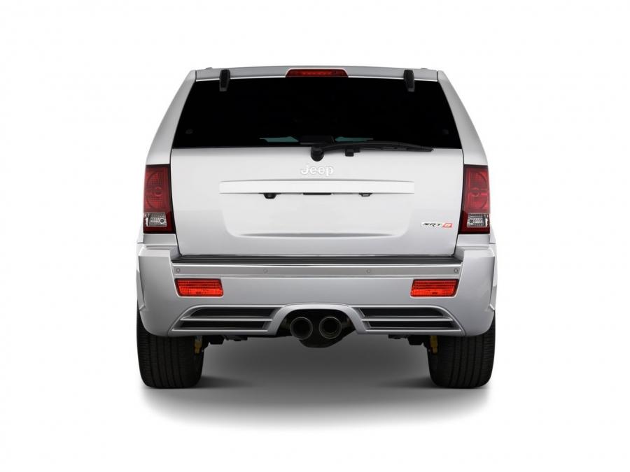  Jeep Grand Cherokee SRT8 2006 года  (фото 20 из 24)